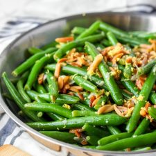 Green Beans with Toasted Almonds and Lemon -image