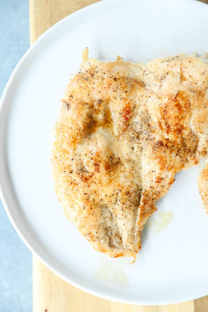 overhead photo of  cooked chicken breast