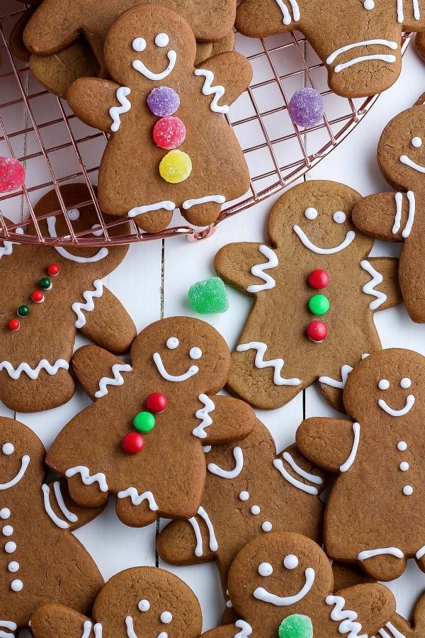 overhead shot of decorated gingerbread men and women.