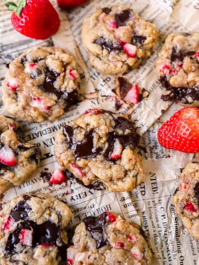 cropped-strawberry-dark-chocolate-cookies.jpg